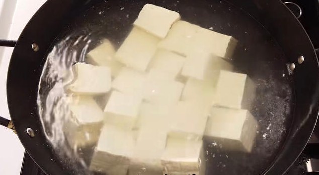 Hãy tránh xa ngay lập tức nếu thấy 3 loại đậu phụ này, đừng mua dù chúng có rẻ đến đâu!- Ảnh 6.